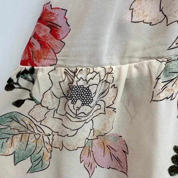 Torrid Ivory Floral Lace-Up Georgette Babydoll Sleeveless Blouse Plus Size 4XL - Picture 7 of 14